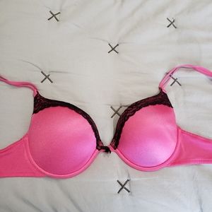 Never worn pink and black lace vasserette bra